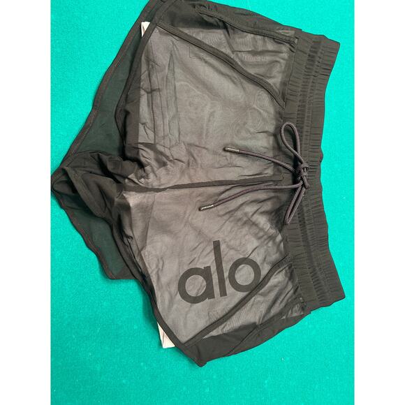 Alo Yoga Shorts Ambience Womens Size Small Black Activewear - Picture 1 of 4
